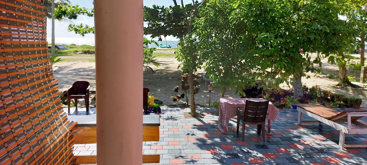 Marari Anna Beach Villa 마라리쿨람 외부 사진