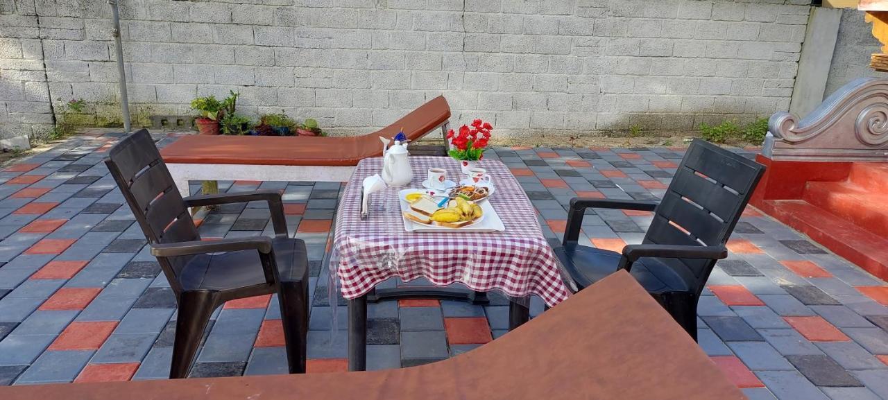 Marari Anna Beach Villa 마라리쿨람 외부 사진