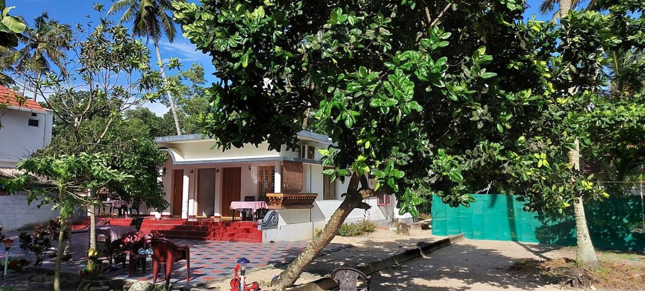 Marari Anna Beach Villa 마라리쿨람 외부 사진