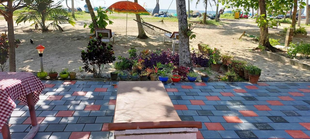 Marari Anna Beach Villa 마라리쿨람 외부 사진